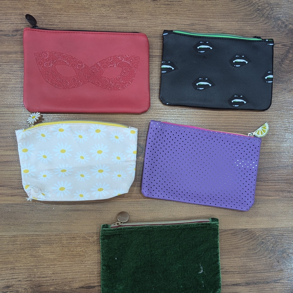 Set Of 5 Ipsy Zippered Make Up/Toiletry Pouch